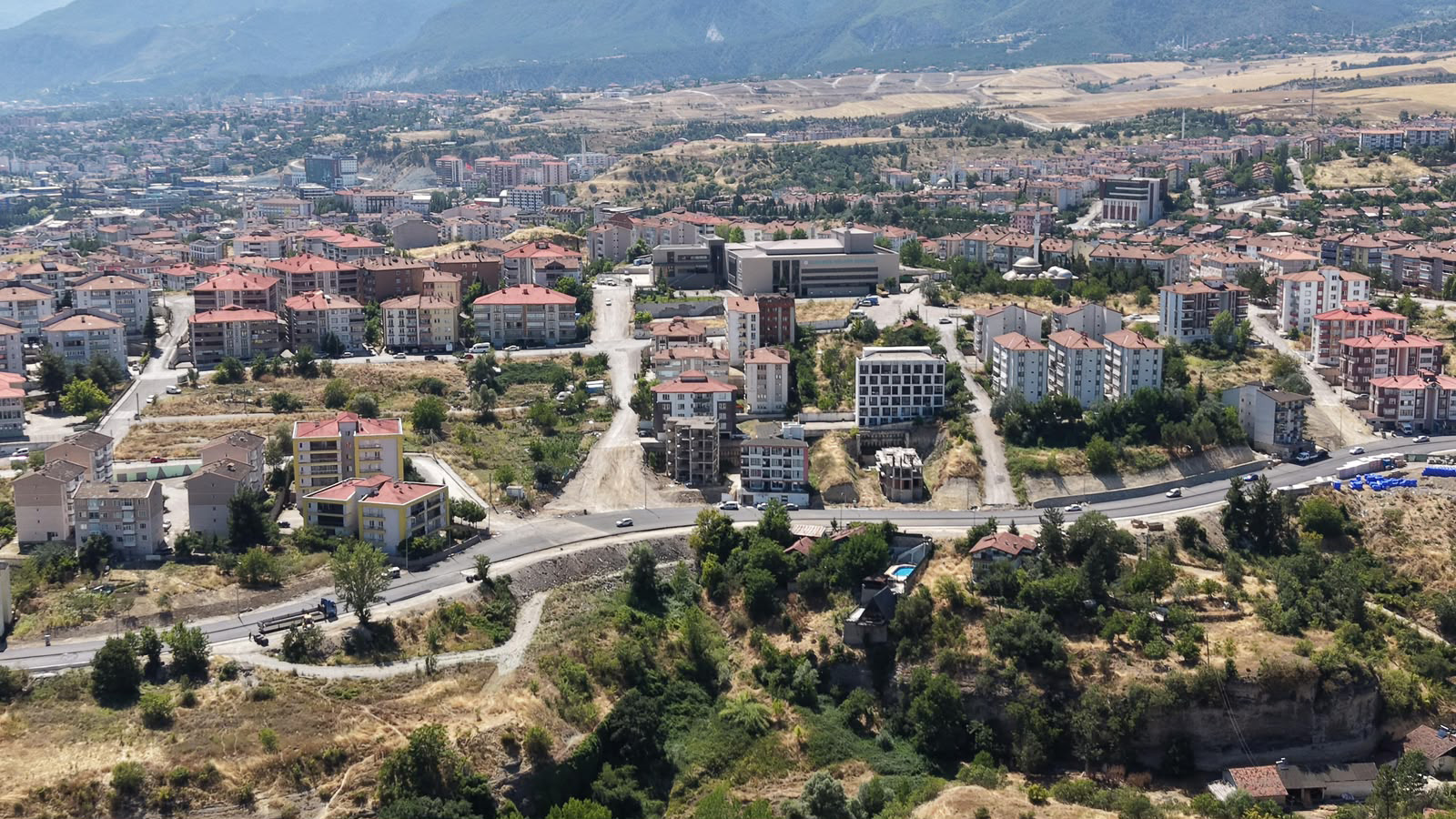 100. Yıl Mahallesi 1010. Cadde Fotoğraf 11