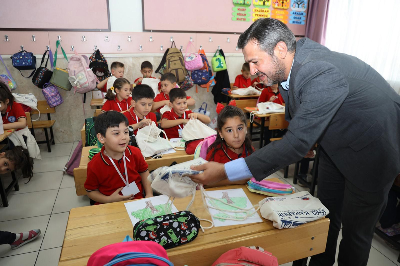Okula Yeni Başlayan Tüm Öğrencilerimize Okula Başlangıç Seti Hediye