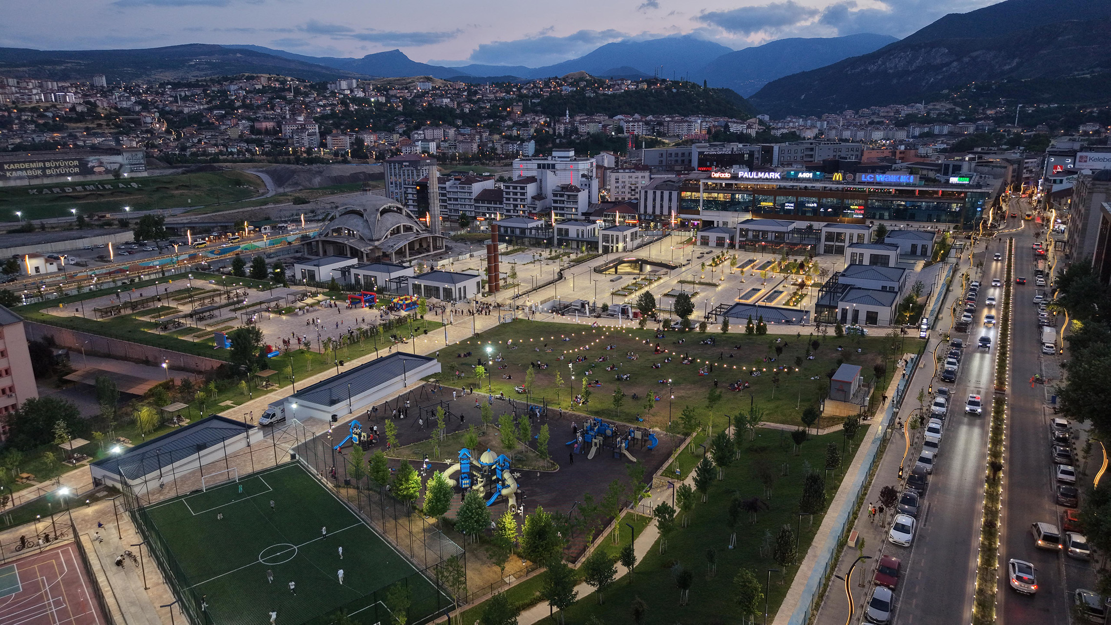 Karabük Millet Bahçesi ve Kent Meydanı