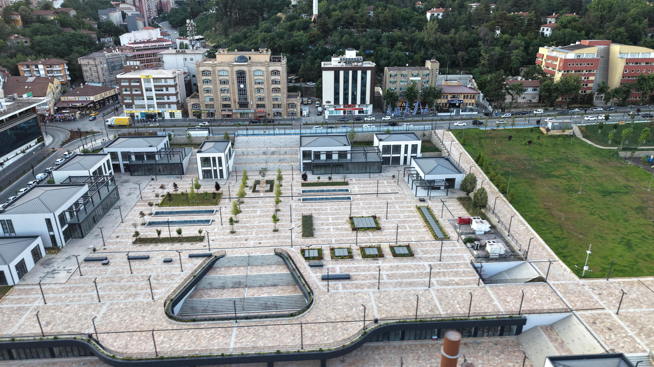 Karabük Millet Bahçesi ve Kent Meydanı