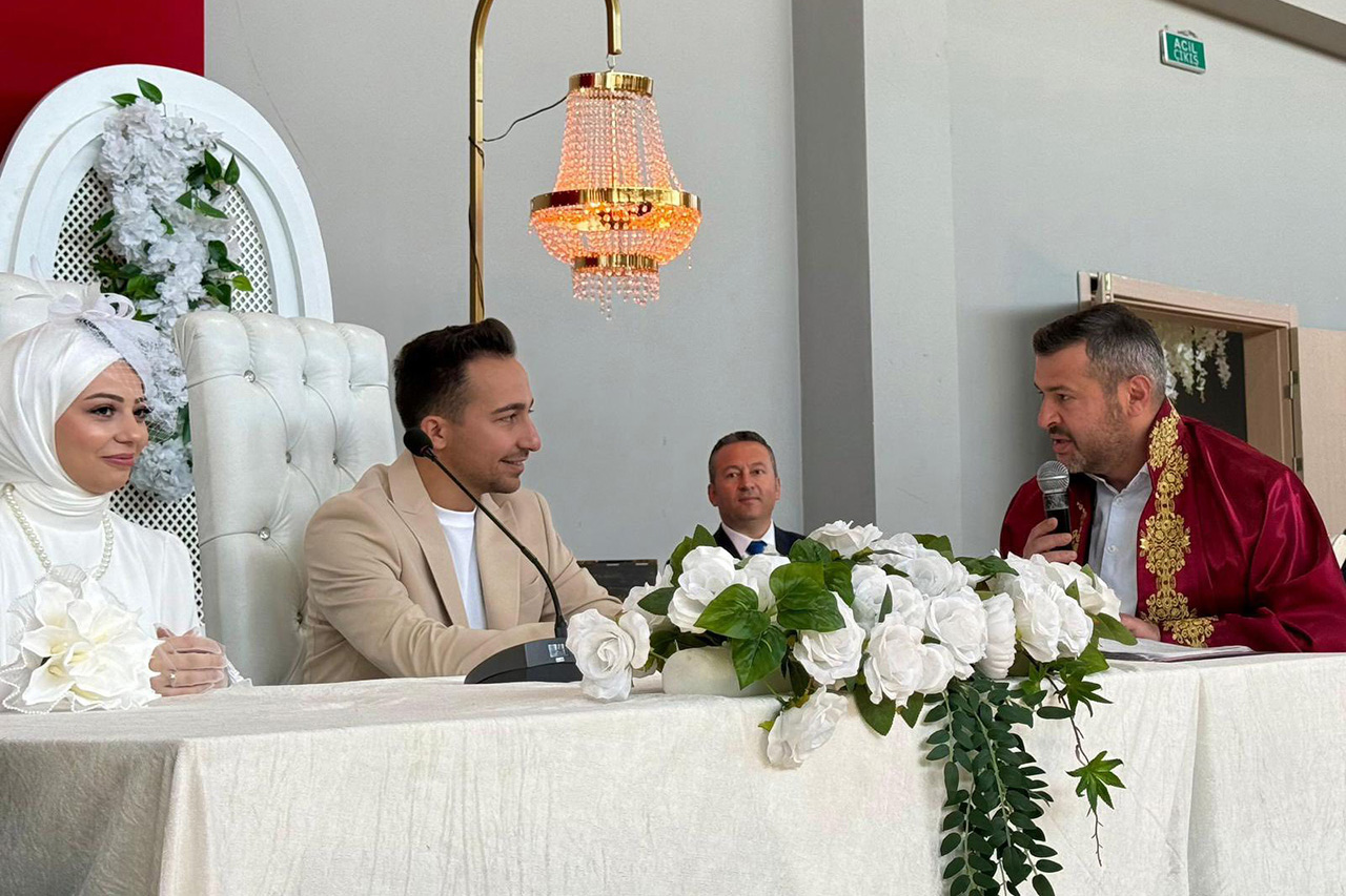 Başkan Çetinkaya, Esma ve Sinan Çiftinin Nikâhını Kıydı