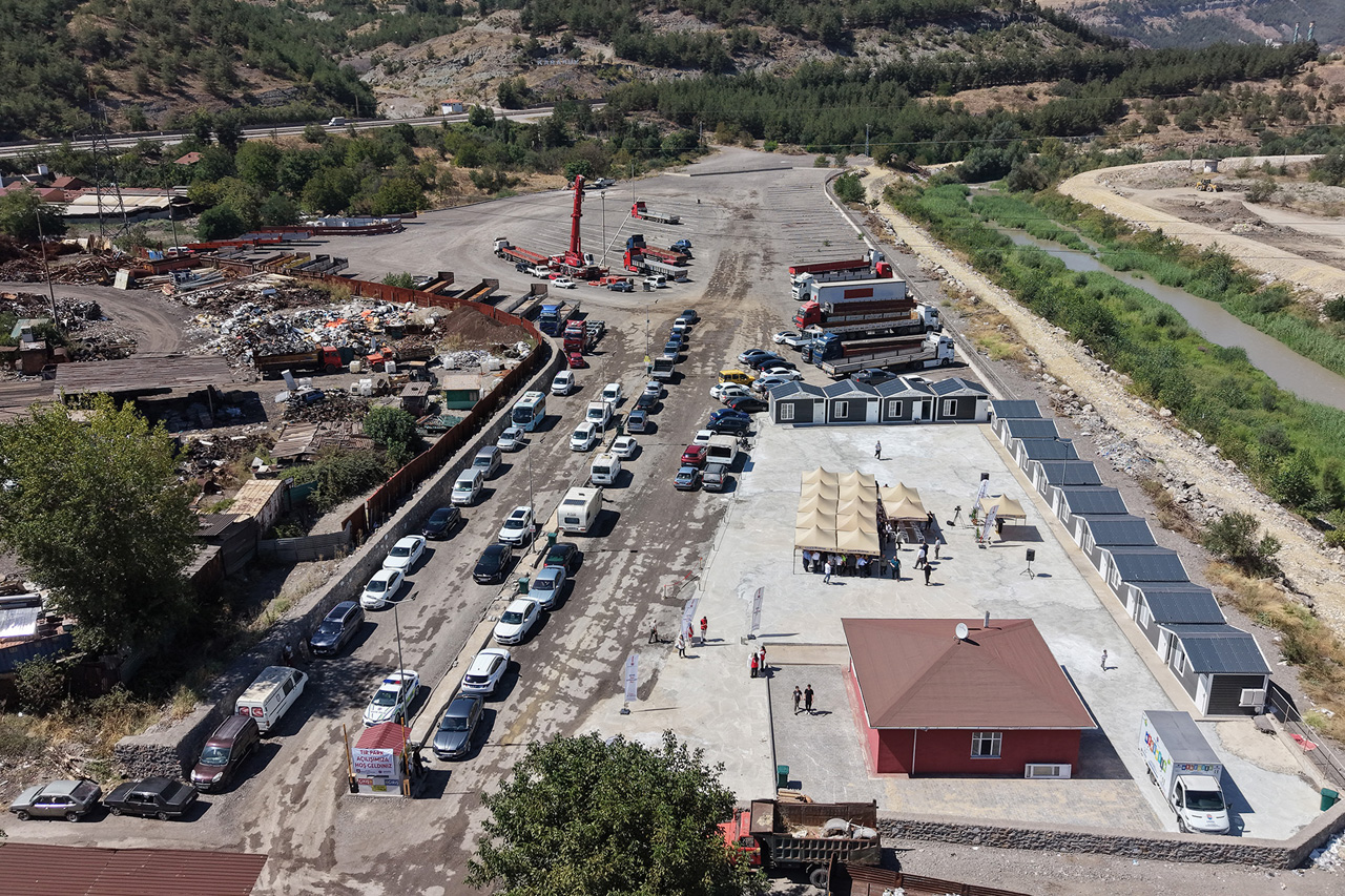 Kamyon ve Tır Garajı Karabük’ümüze ve Nakliyeci Esnafımıza Hayırlı Olsun