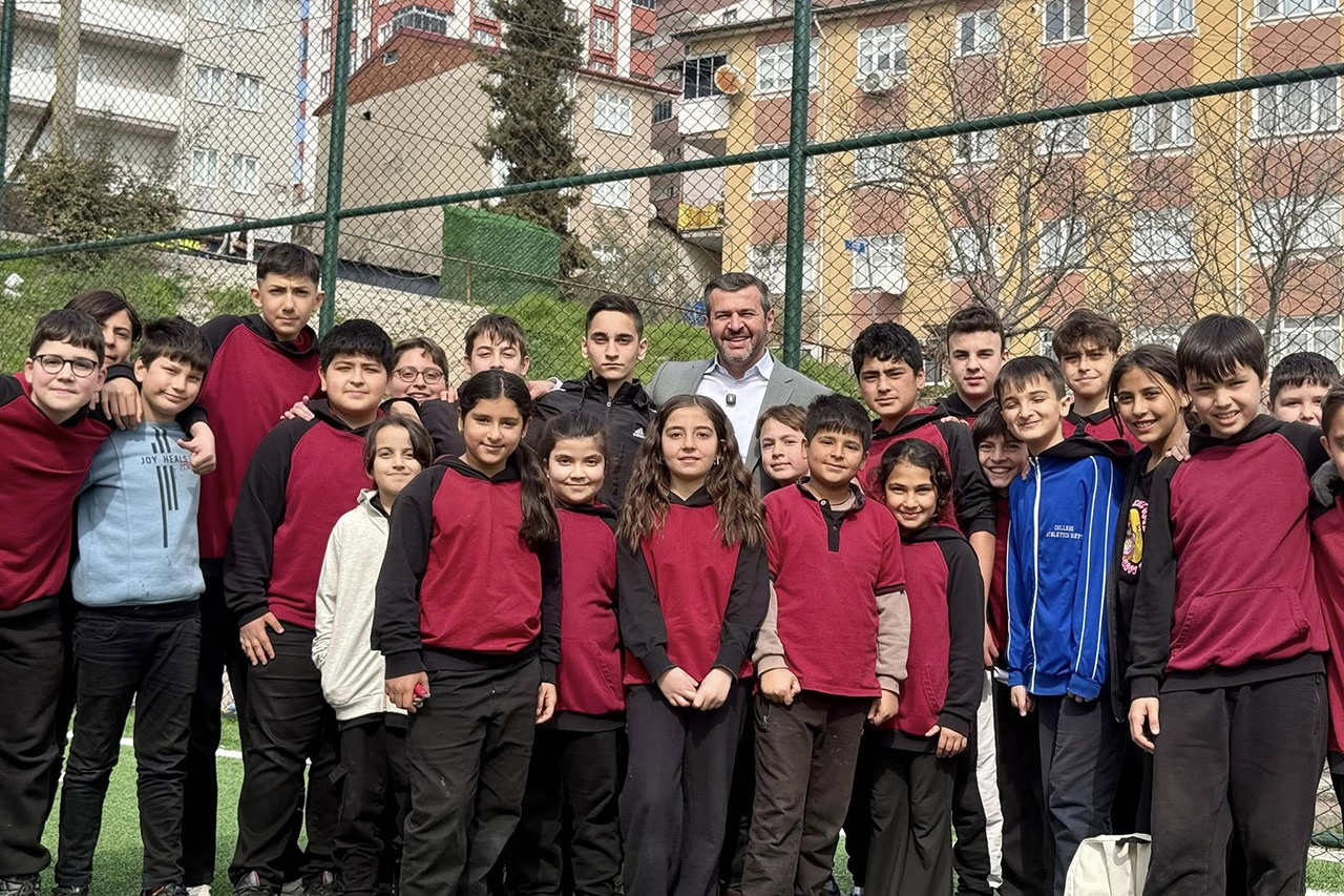 Başkan Çetinkaya, Şehit Şendoğan Topçu İlkokulunu Ziyaret Etti