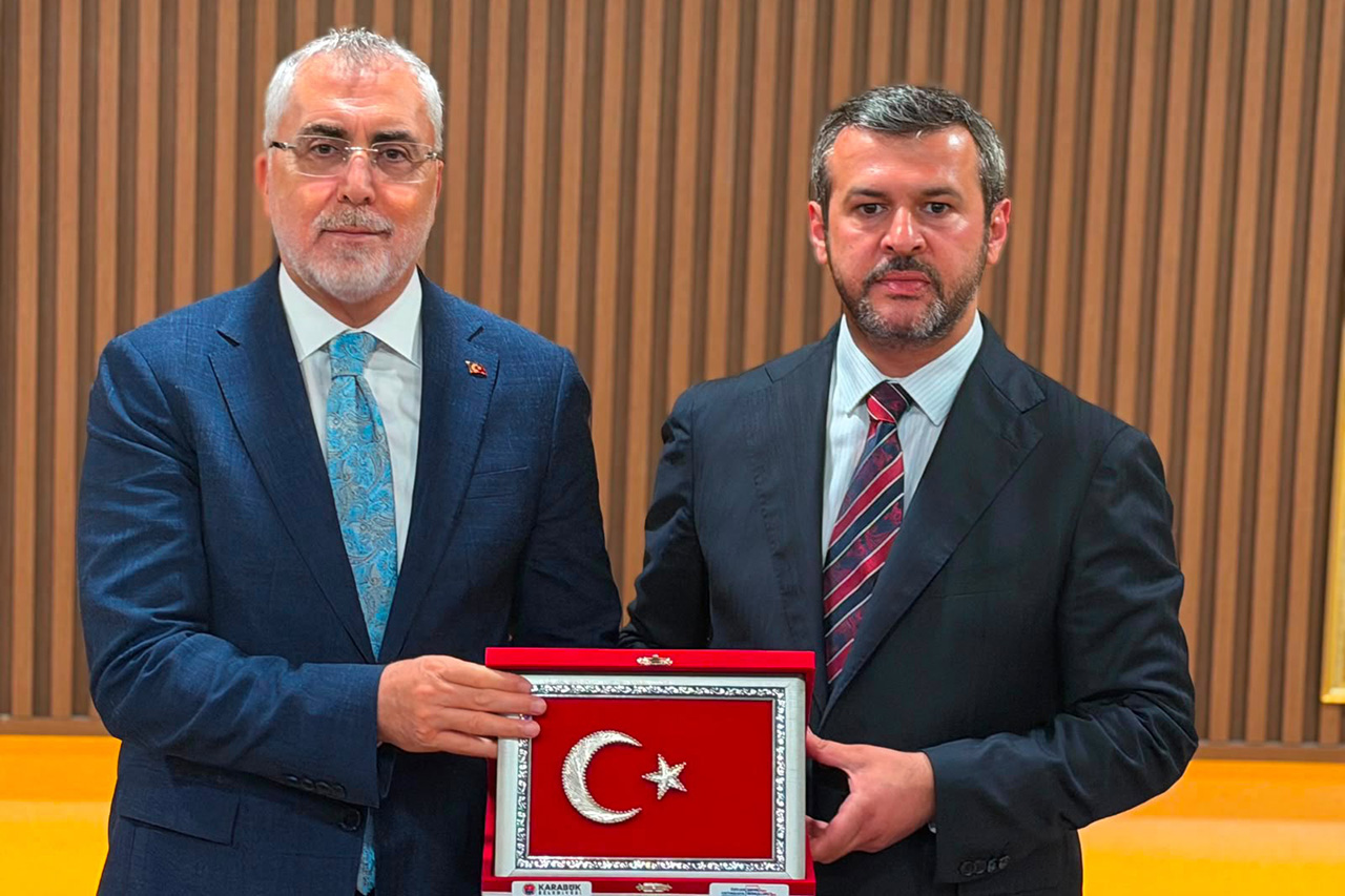 Çalışma ve Sosyal Güvenlik Bakanımız Sayın Prof. Dr. Vedat Işıkhan’dan Karabük Belediyesine Ziyaret