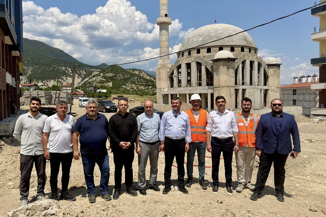 Başkan Çetinkaya, Soğuksu Mahallesi 3. Etap TOKİ Konutlarını Yerinde İnceledi