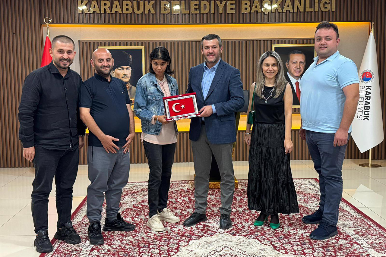 Karabük Özel Huzur Engelli Bakım Merkezinden Başkan Çetinkaya’ya Ziyaret