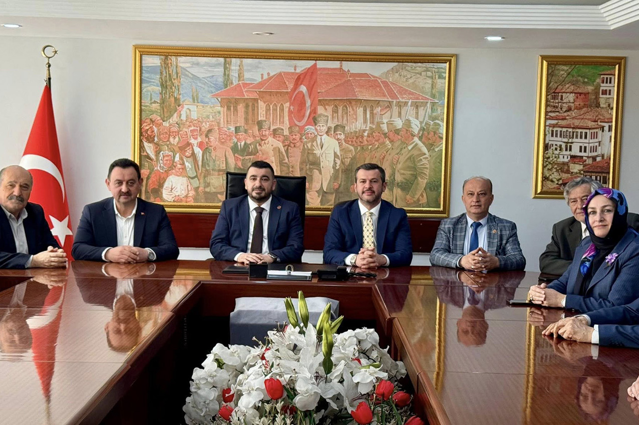 Başkan Çetinkaya, Belediye Meclis Üyelerimizle Birlikte İl Genel Meclisi Başkanlığına Seçilen Sayın Ahmet Okan Kirman’ı Ziyaret Etti