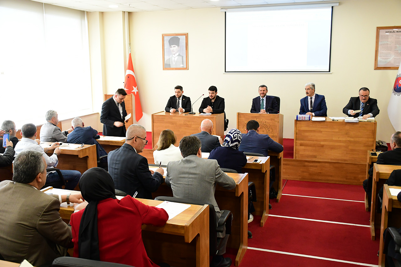 Yeni Dönem İlk Belediye Meclis Toplantısı Gerçekleştirildi