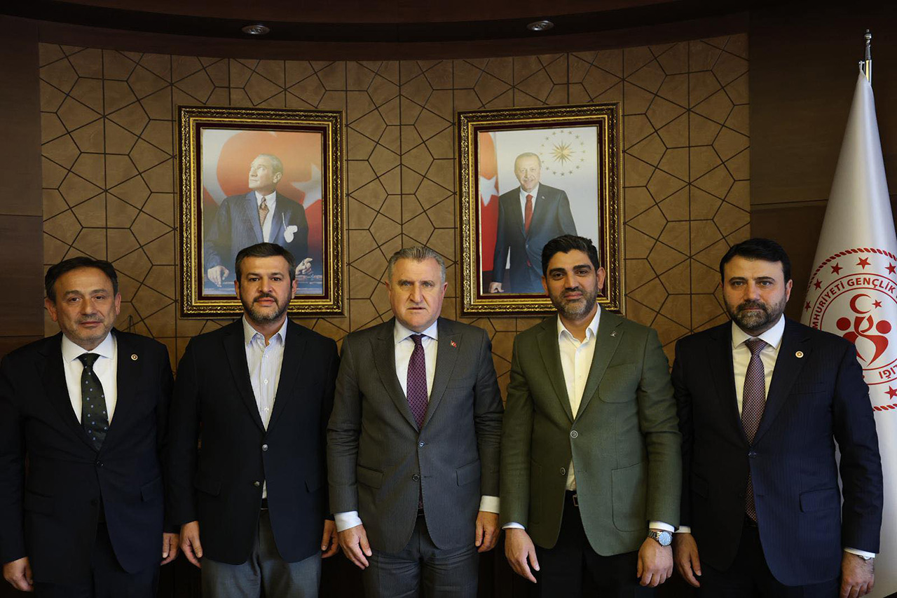 Başkan Çetinkaya’dan Gençlik ve Spor Bakanımız Sayın Osman Aşkın Bak’a Ziyaret
