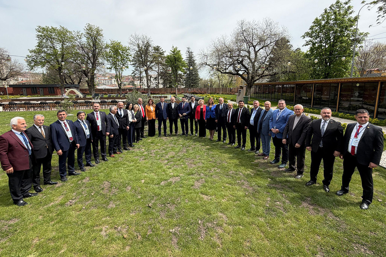 Başkan Çetinkaya, Karadeniz Bölgesi Muhtarlar Federasyonu Üyeleriyle Bir Araya Geldi