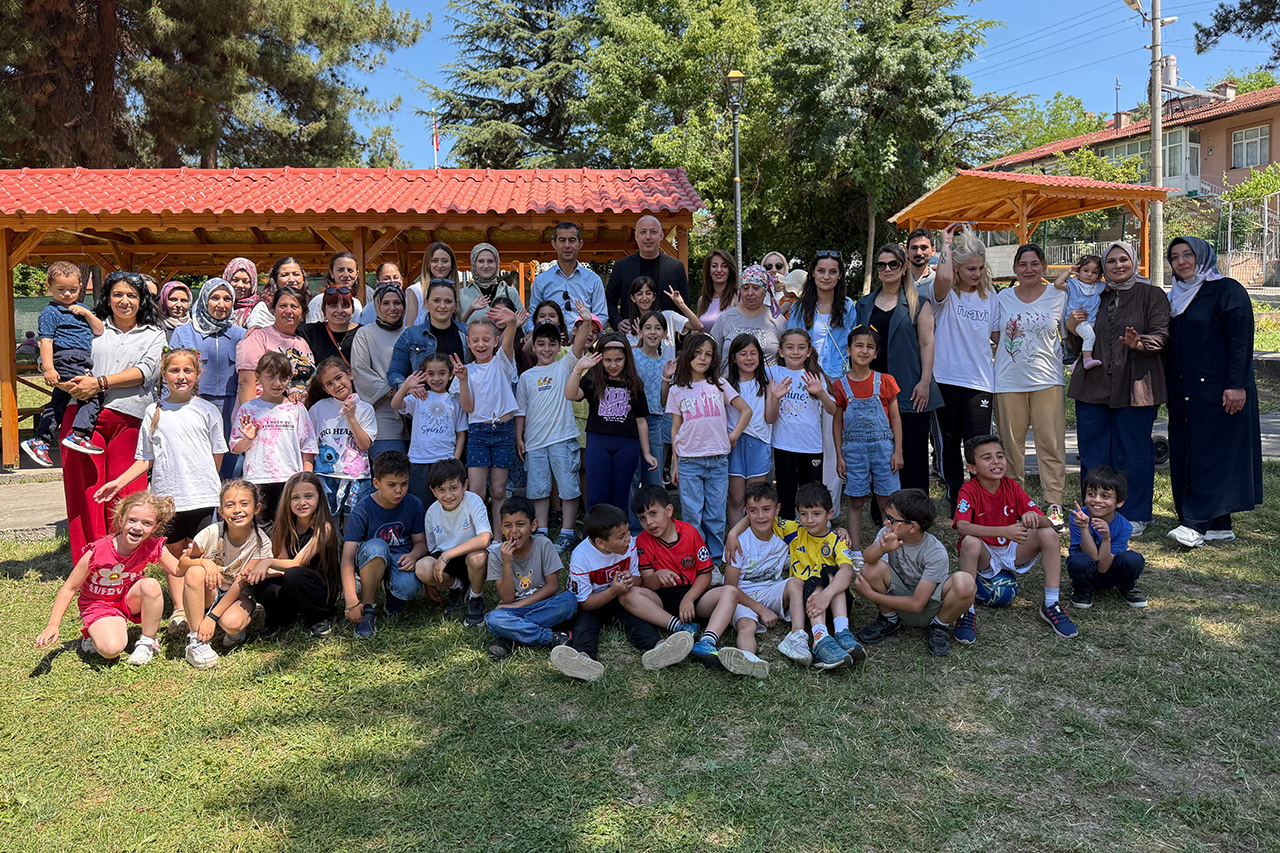 Başkan Çetinkaya Minik Öğrencilerin Piknik Davetine Kayıtsız Kalmadı