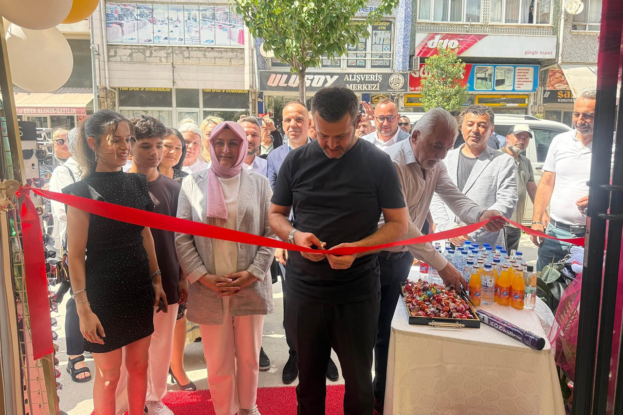 Başkan Çetinkaya Açılış Programına Katıldı
