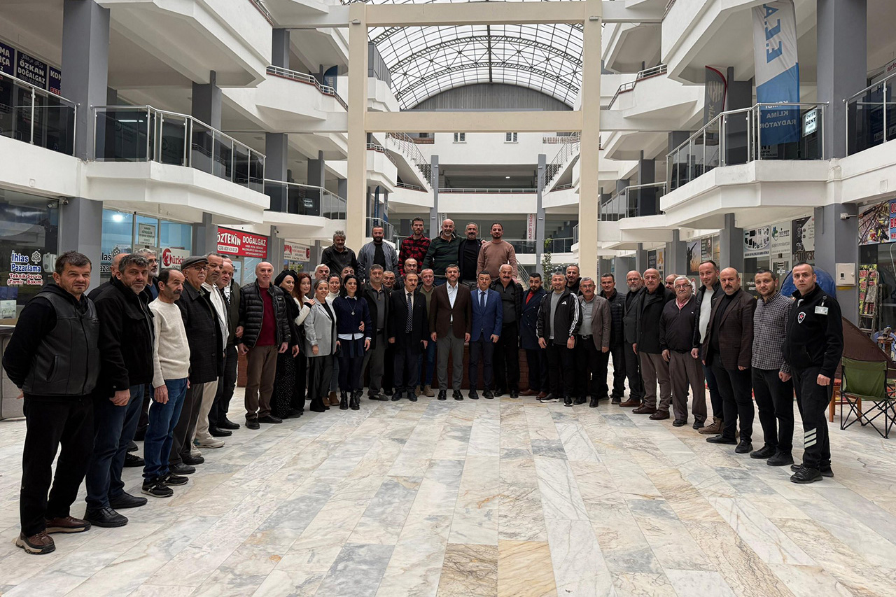 Başkan Çetinkaya’dan Tüccarlar İş Merkezi Esnaflarına Ziyaret