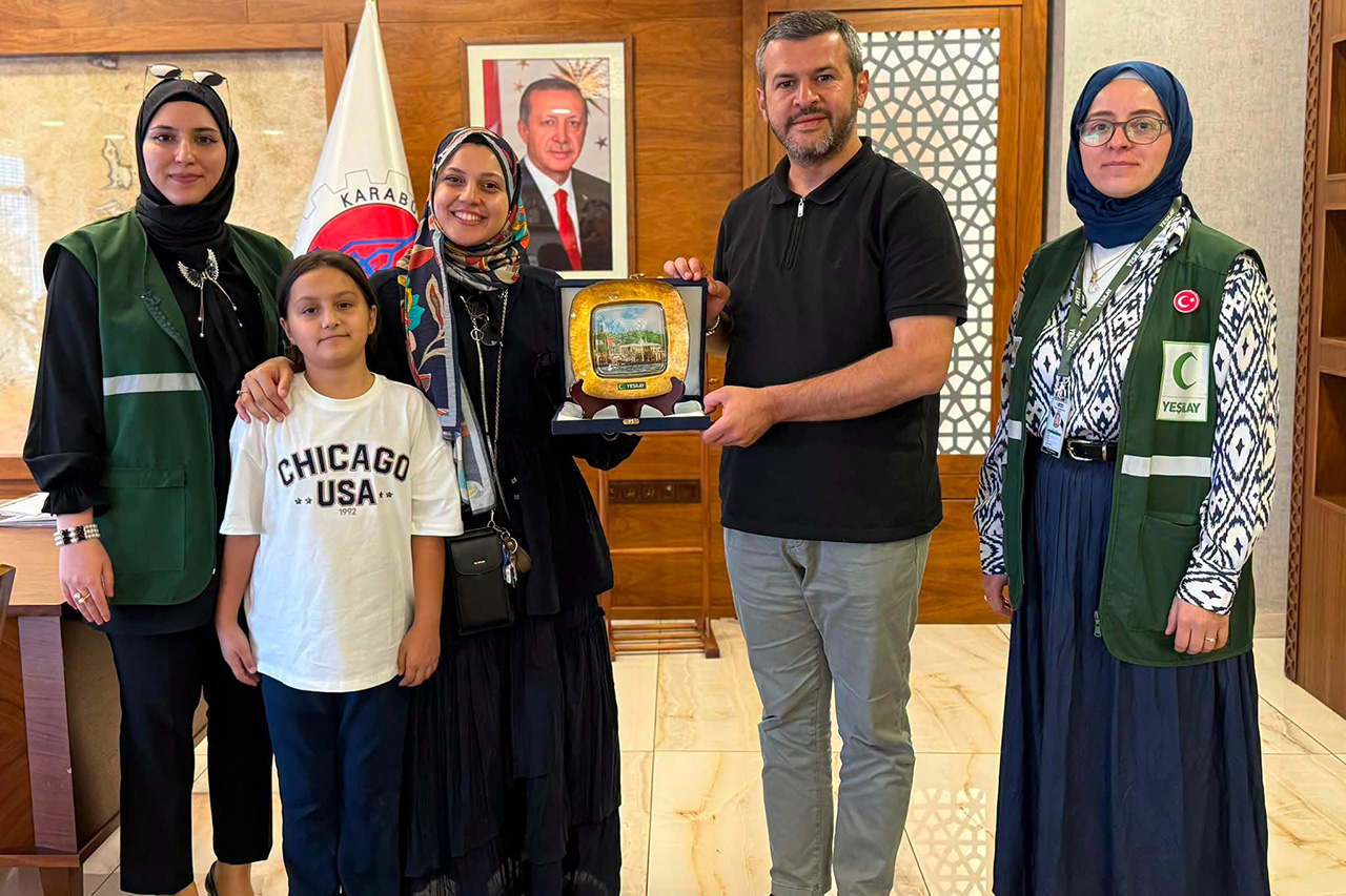 Karabük Yeşilay Şubesi Yeni Yönetiminden Başkan Çetinkaya’ya Ziyaret