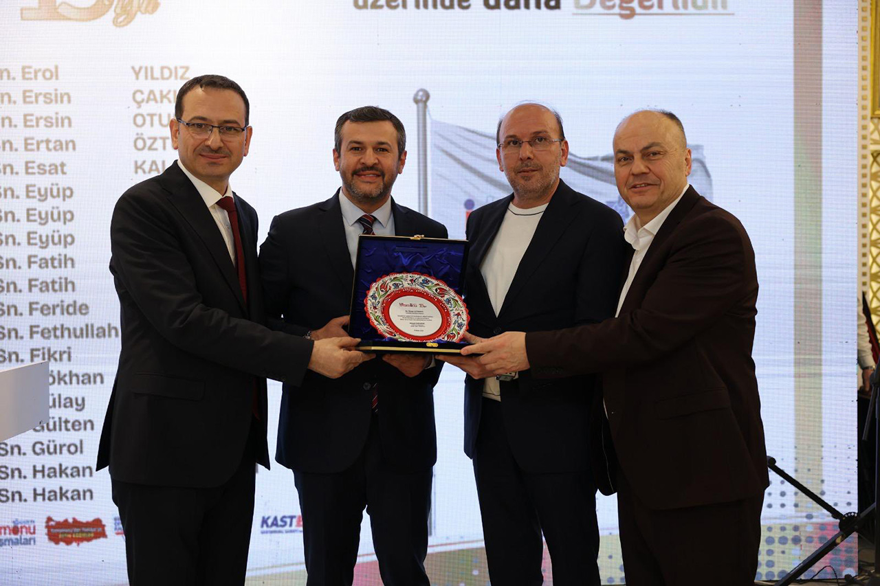 Başkan Çetinkaya, İSTAMONU Gazetesi’nin 15. Kuruluş Yıl Dönümü Programına Katıldı