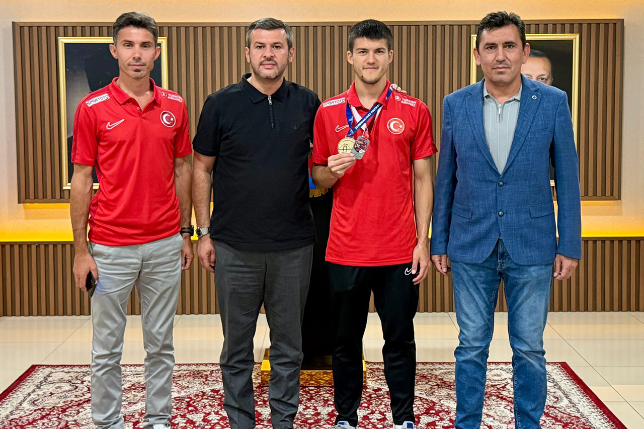 Çenesiz, Aydoğan ve Akad’dan Başkan Çetinkaya’ya Ziyaret
