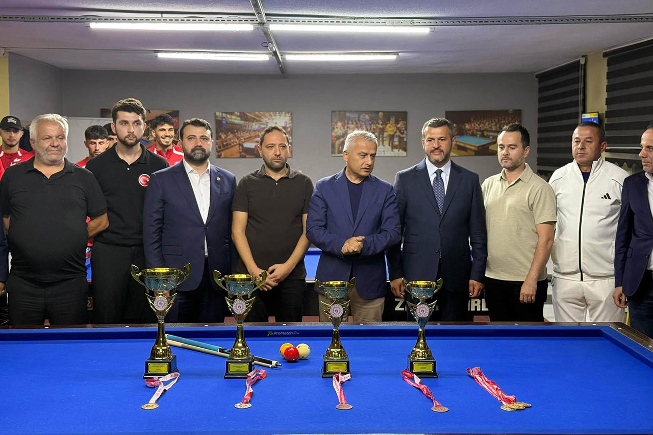 Başkan Çetinkaya, Üç Bant Bilardo İl Şampiyonası’nın Ödül Törenine Katıldı