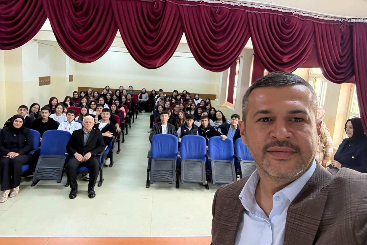 Başkan Çetinkaya, Safranbolu Mesleki ve Teknik Anadolu Lisesi Öğrencileriyle Bir Araya Geldi