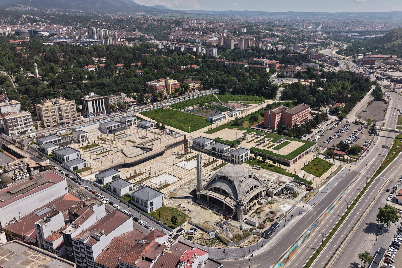 Karabük Millet Bahçesi ve Kent Meydanı