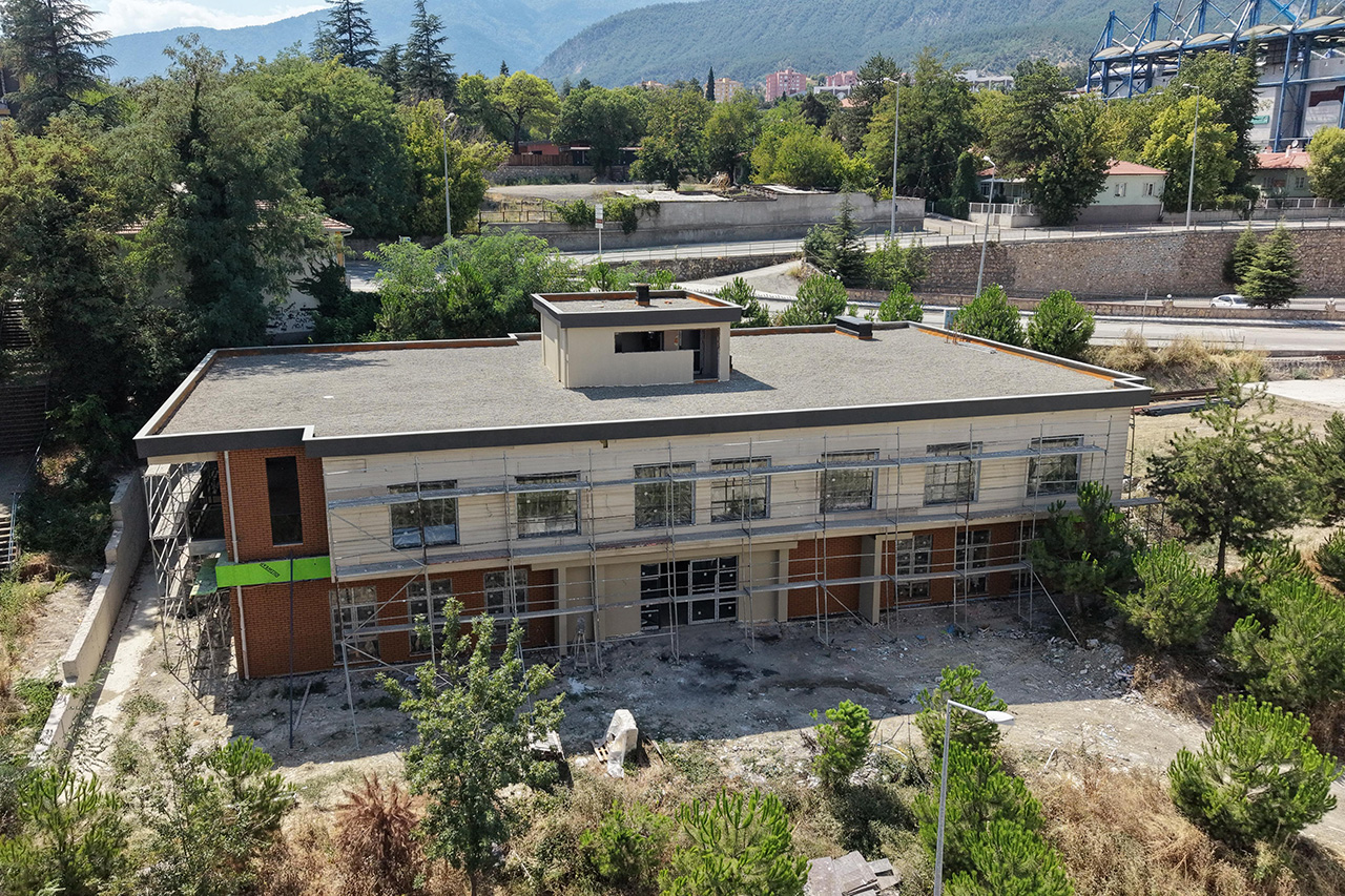 Ergenekon Mahallesi Aktif Yaş Alma Merkezi