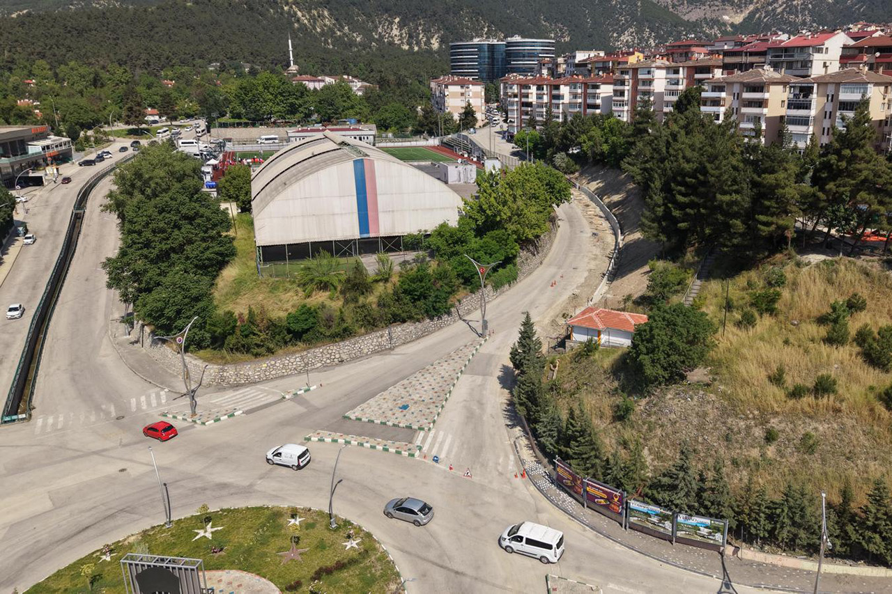 Şirinevler’de Değişim Rüzgarı: Onur Kent Mevkiinde Çalışmalar Başladı