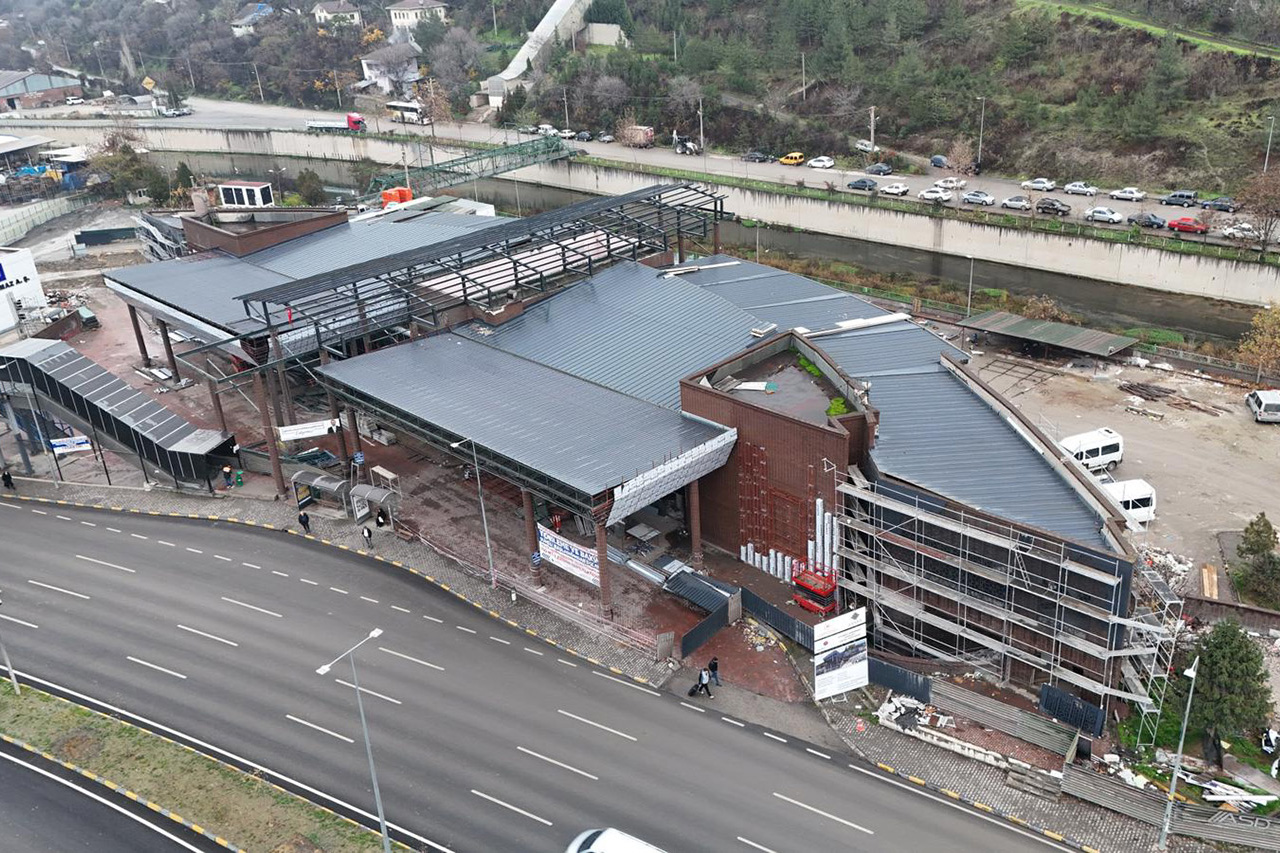 Karabük Şehirlerarası Otobüs Terminali’nde Modernizasyon Çalışmaları Hız Kesmeden Devam Ediyor