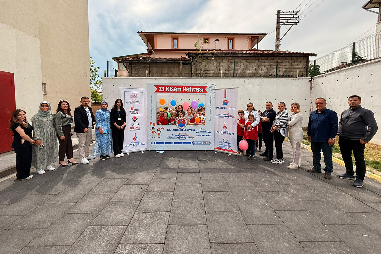 Karabük Belediyesi Bilim Merkezi’nden Kılavuzlar İlkokulu’na Bilim Dolu Ziyaret