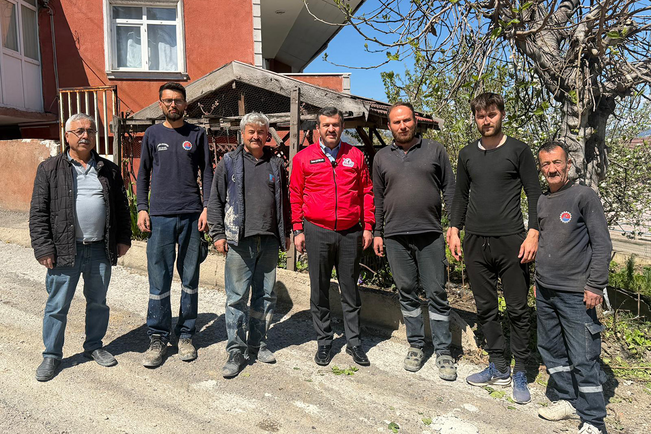 Başkan Çetinkaya Aydınlıkevler Mahallesini Ziyaret Etti